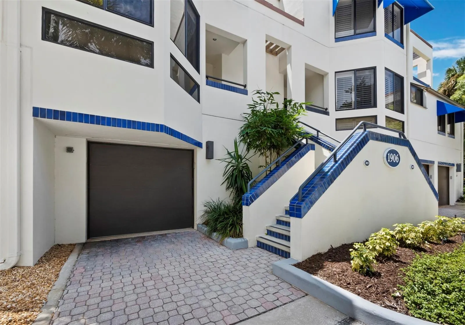 1906 HARBOURSIDE DR #303 #303