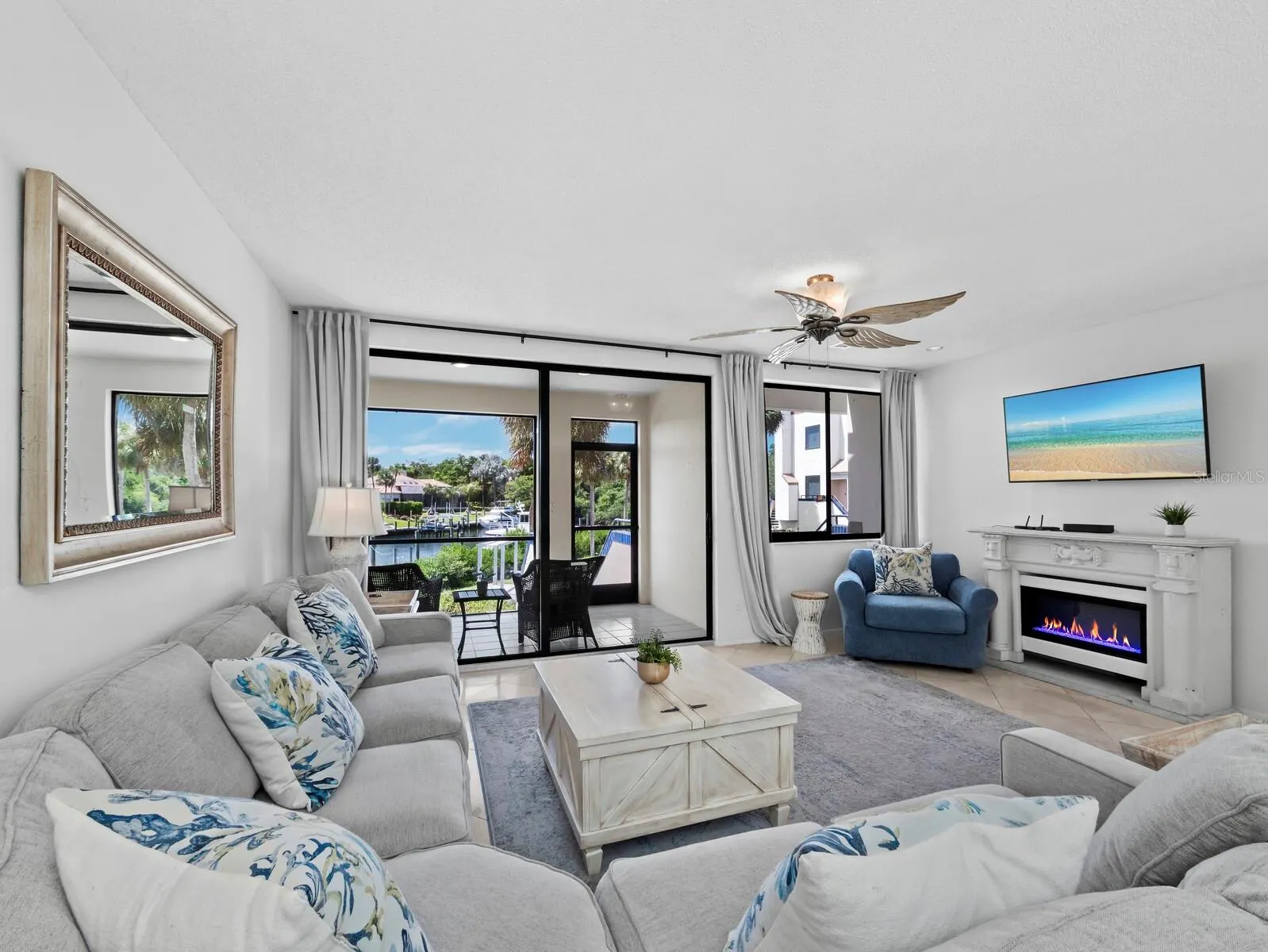 1906 HARBOURSIDE DR #303 #303