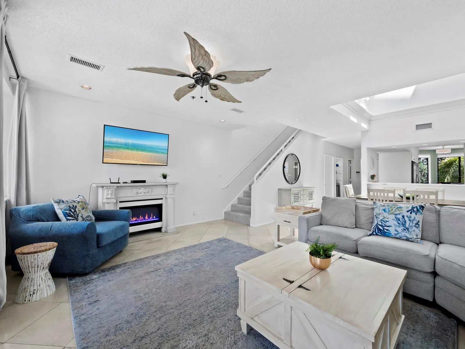 1906 HARBOURSIDE DR #303 #303