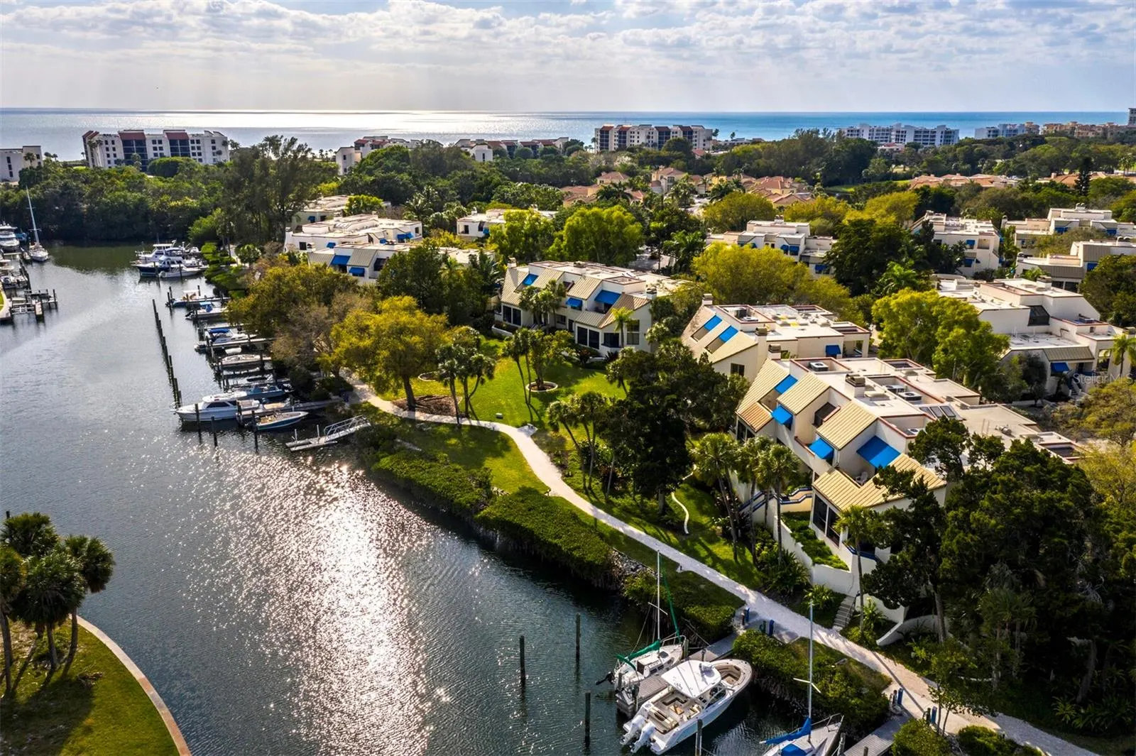 1906 HARBOURSIDE DR #303 #303