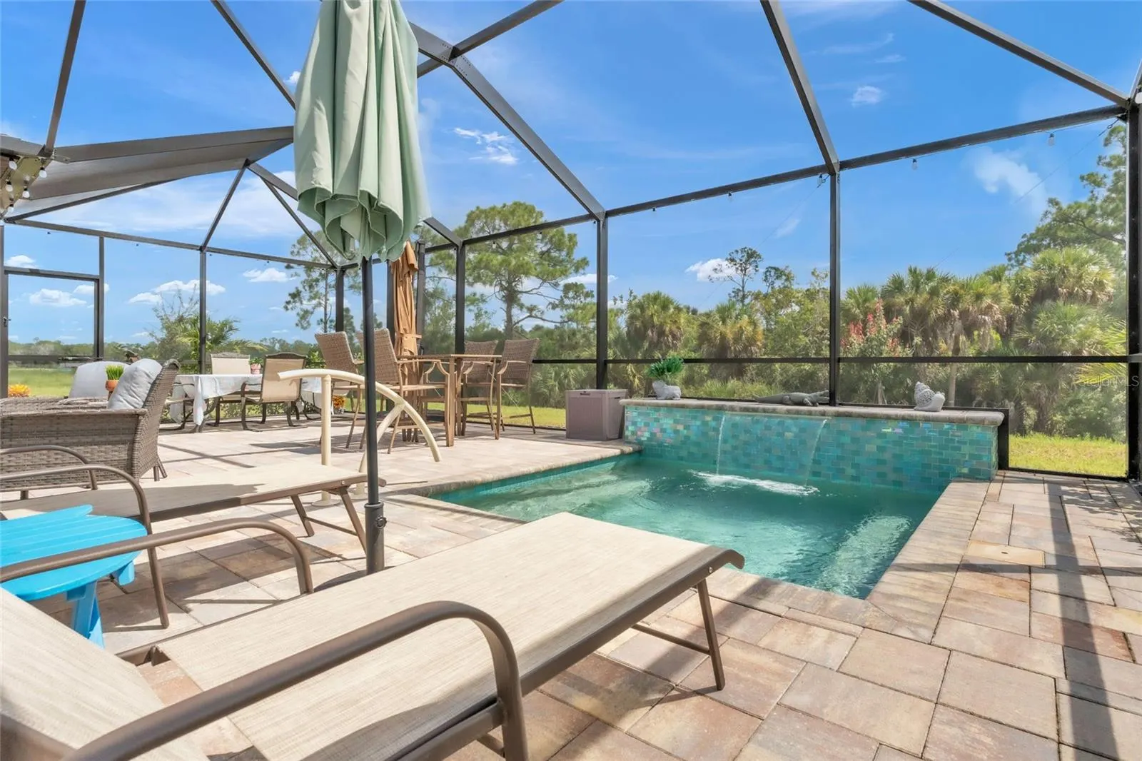 152 LAZY SHORE DR