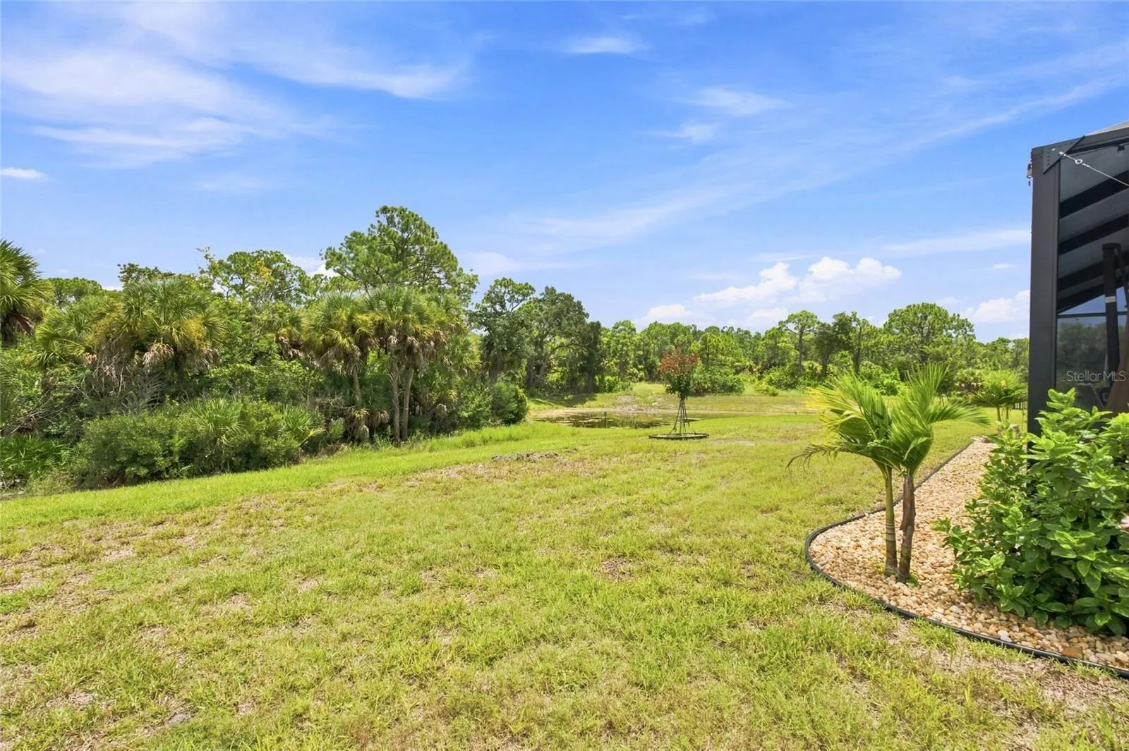152 LAZY SHORE DR