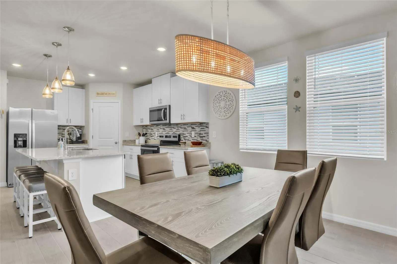 152 LAZY SHORE DR