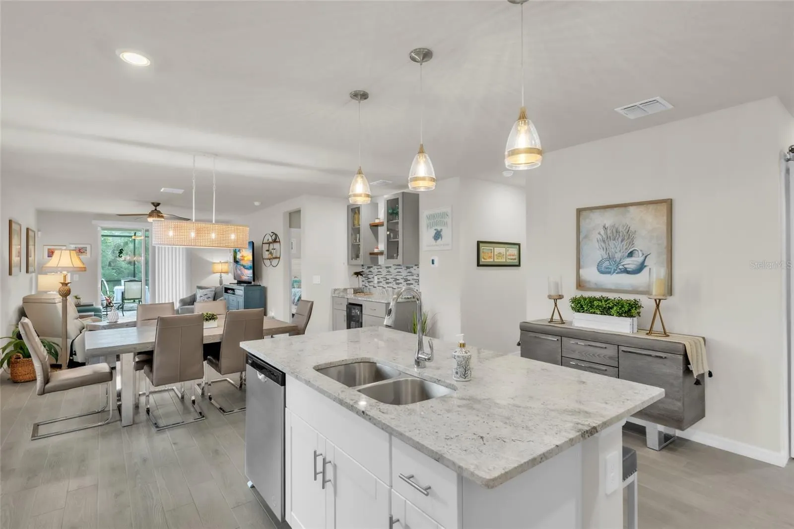 152 LAZY SHORE DR