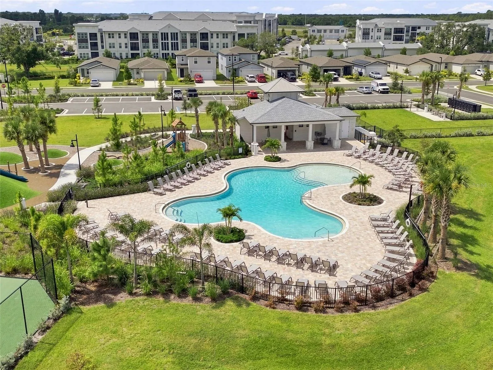 152 LAZY SHORE DR