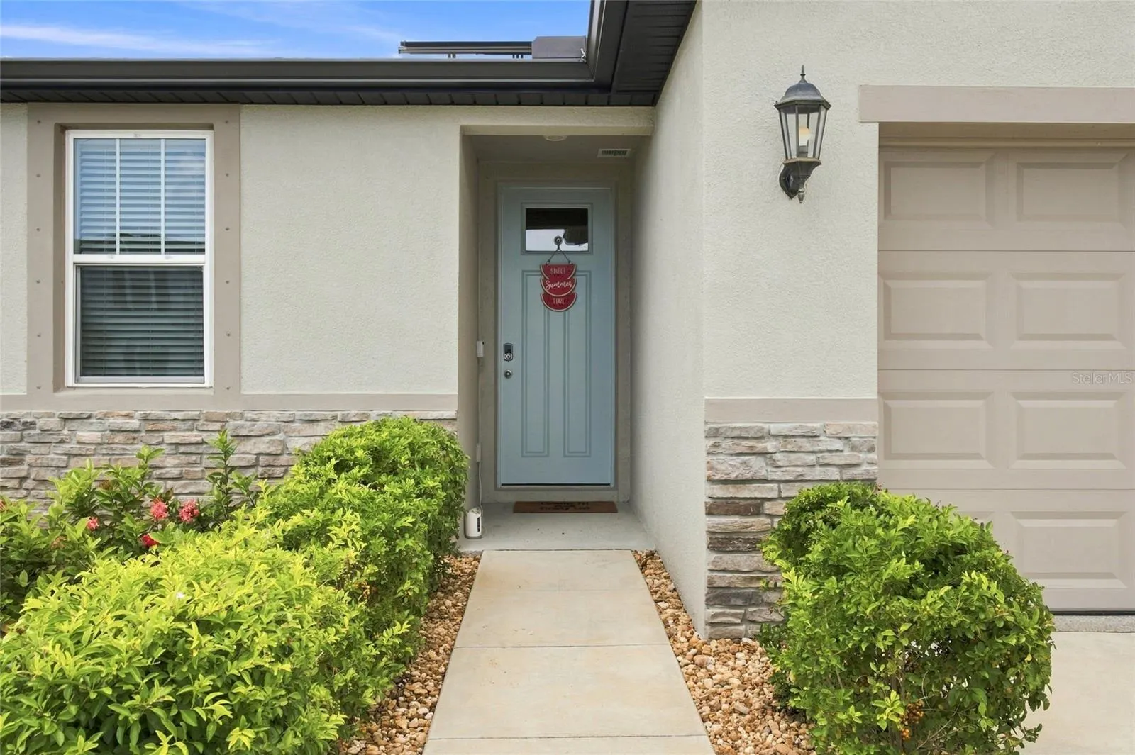 152 LAZY SHORE DR