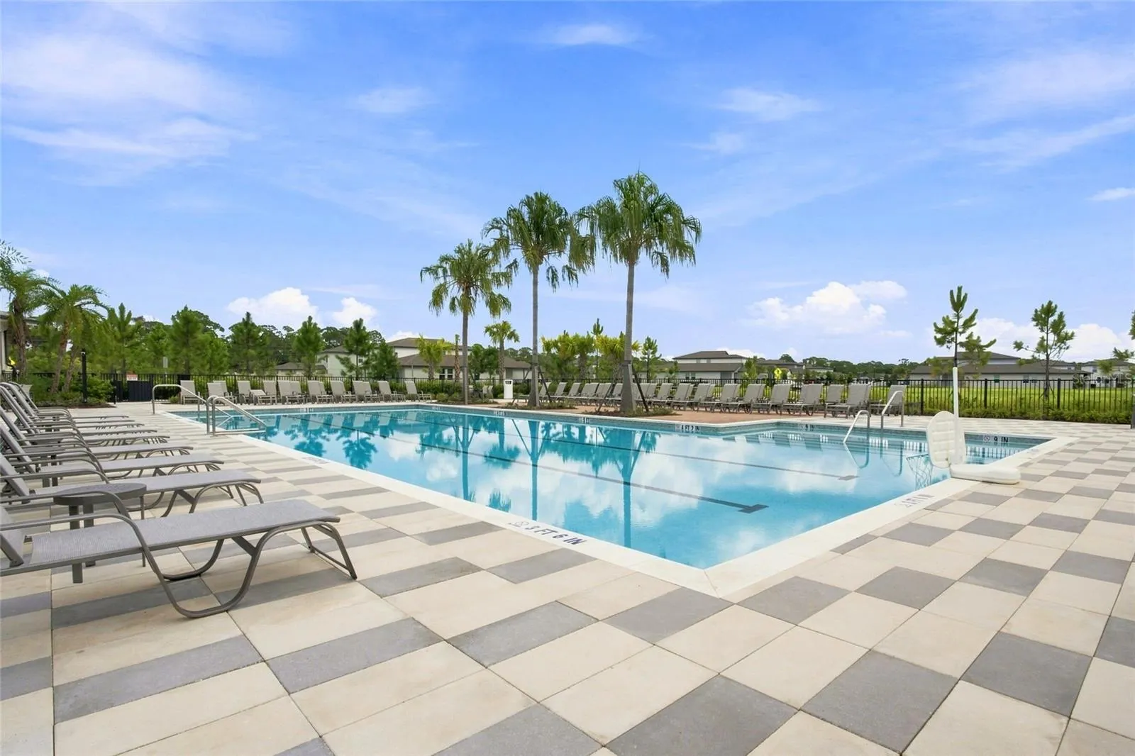 152 LAZY SHORE DR