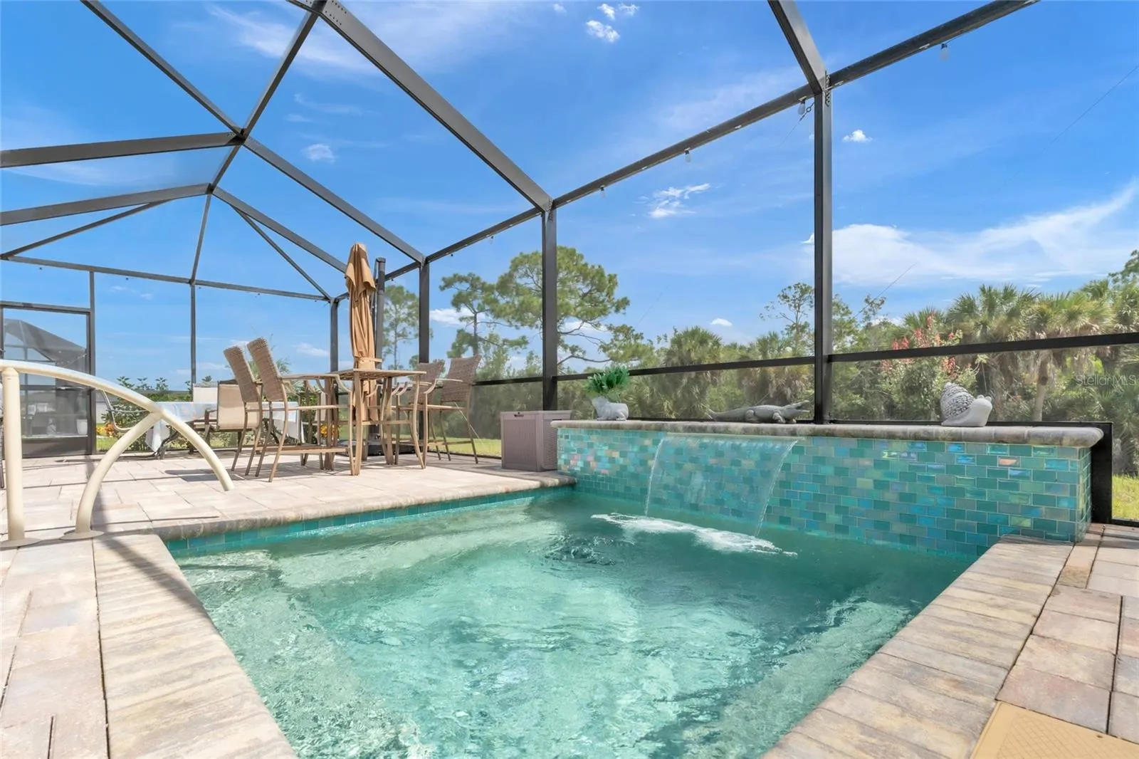 152 LAZY SHORE DR