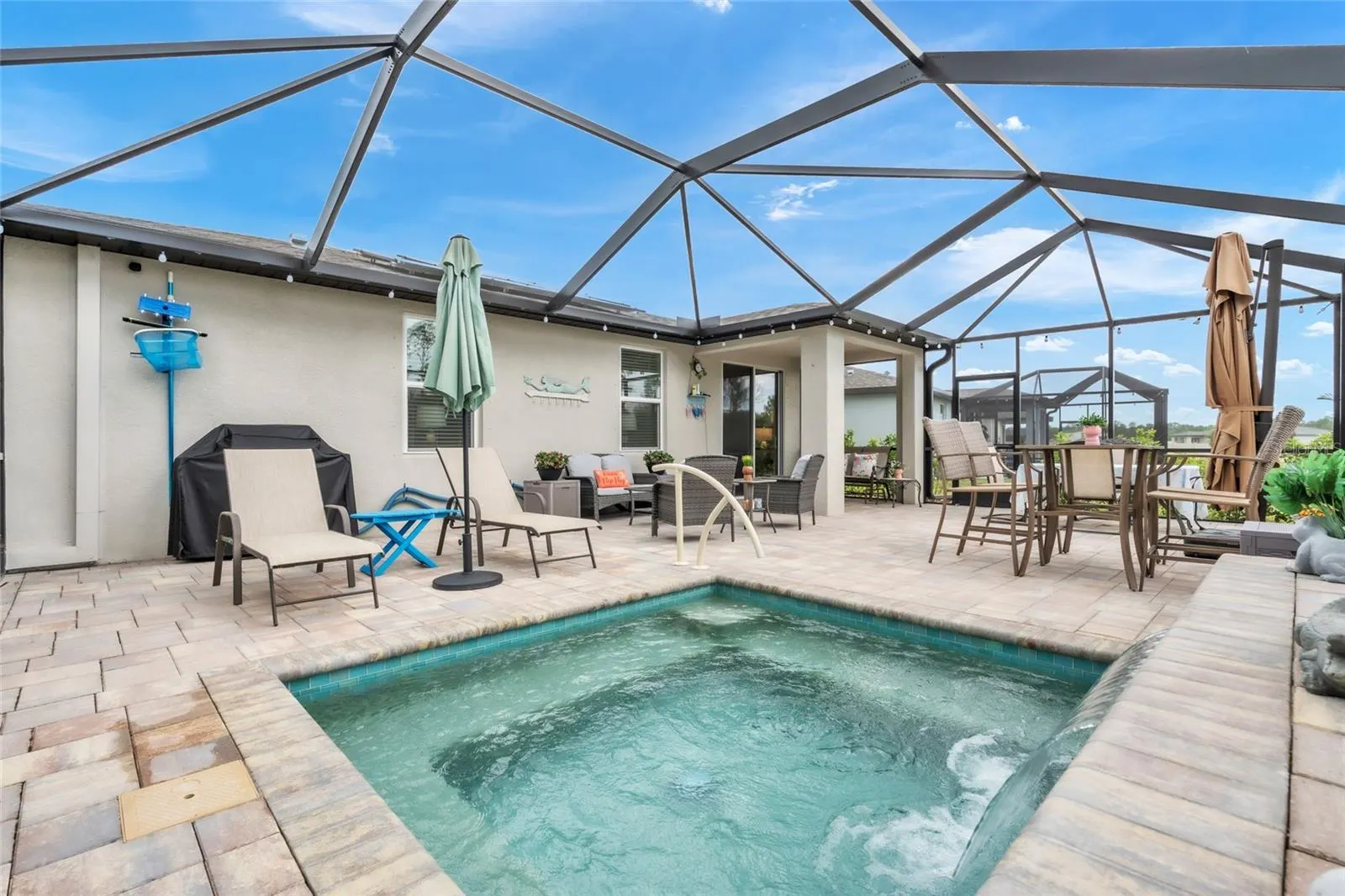 152 LAZY SHORE DR