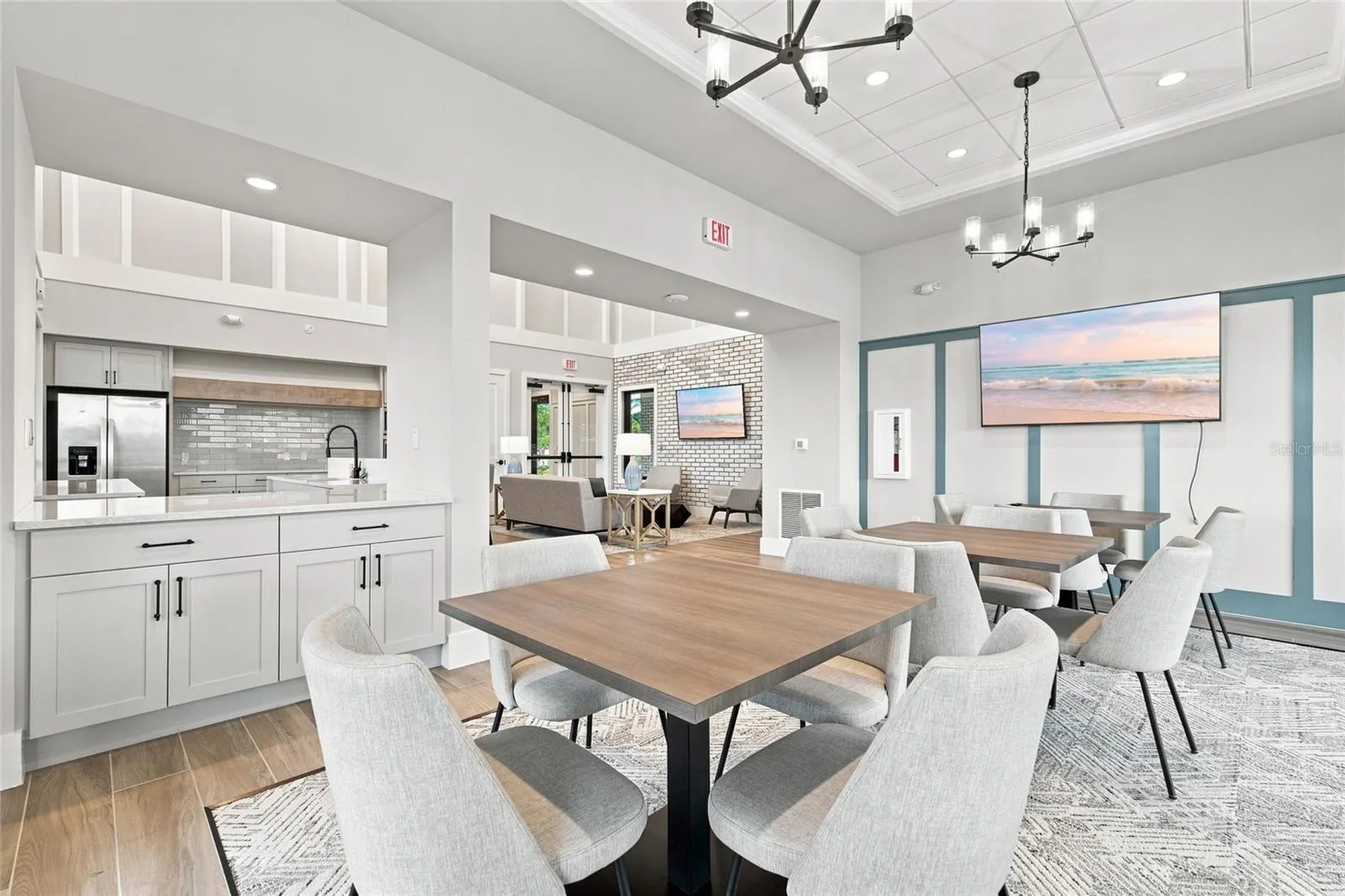 152 LAZY SHORE DR