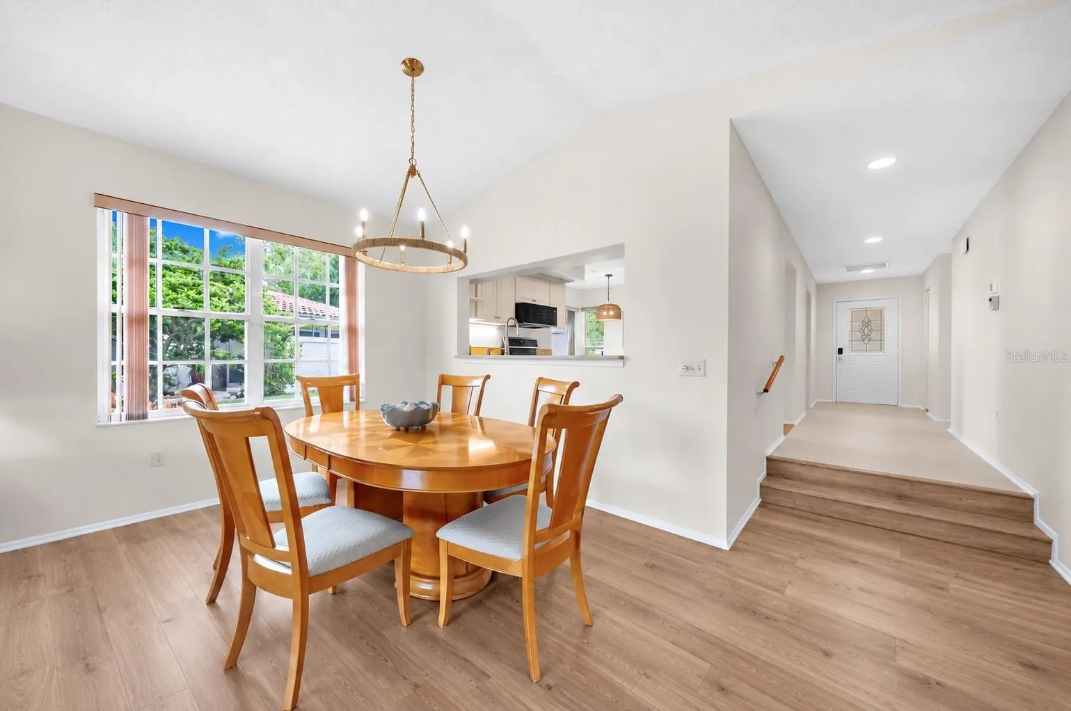 7306 GOLF POINTE CIR