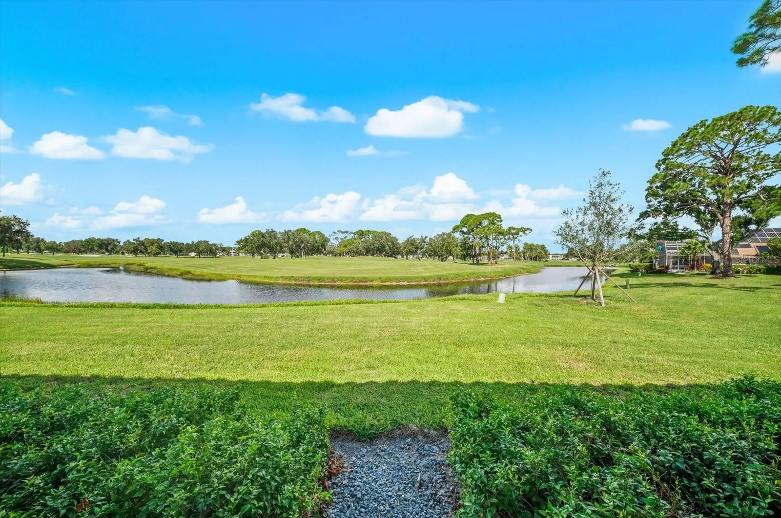 7306 GOLF POINTE CIR