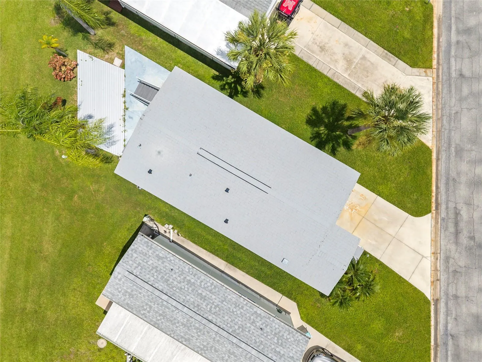 44 CROWN POINT DR