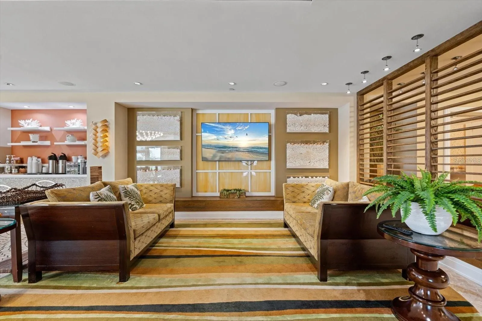 915 SEASIDE DR #405, WEEKS 22-23 #405, WEEKS 22-23