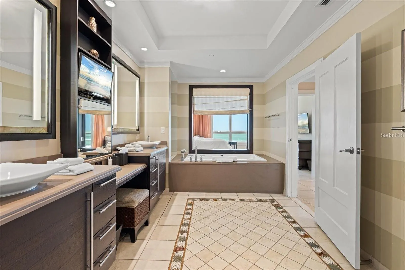 915 SEASIDE DR #405, WEEKS 22-23 #405, WEEKS 22-23