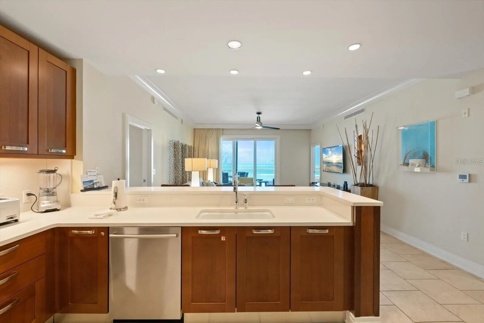 915 SEASIDE DR #405, WEEKS 22-23 #405, WEEKS 22-23