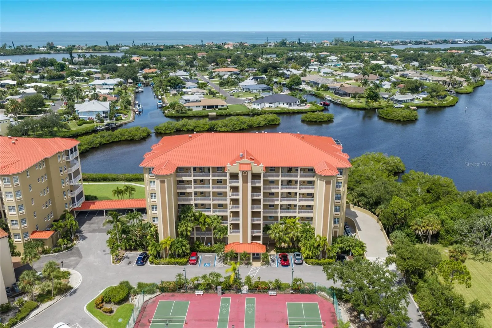 5100 JESSIE HARBOR DR #404 #404