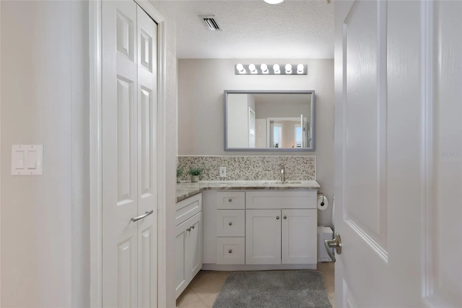 5100 JESSIE HARBOR DR #404 #404