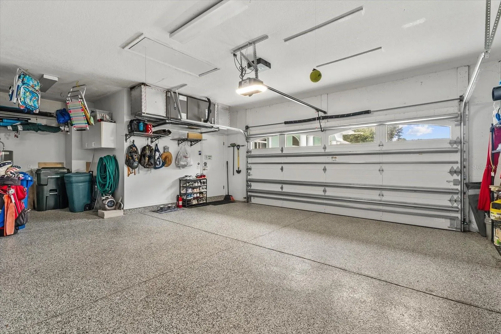 2166 SONOMA DR E