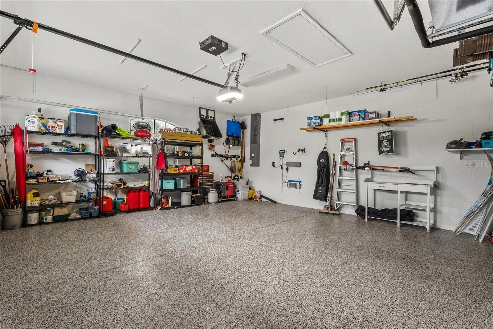 2166 SONOMA DR E