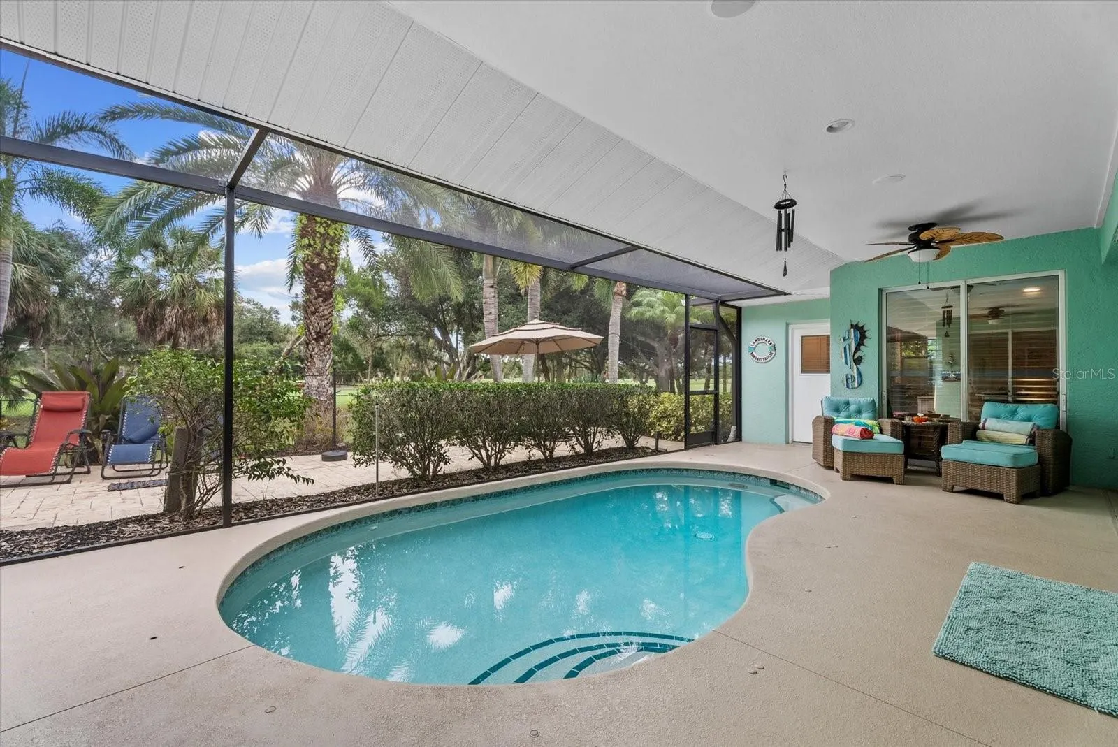 2166 SONOMA DR E