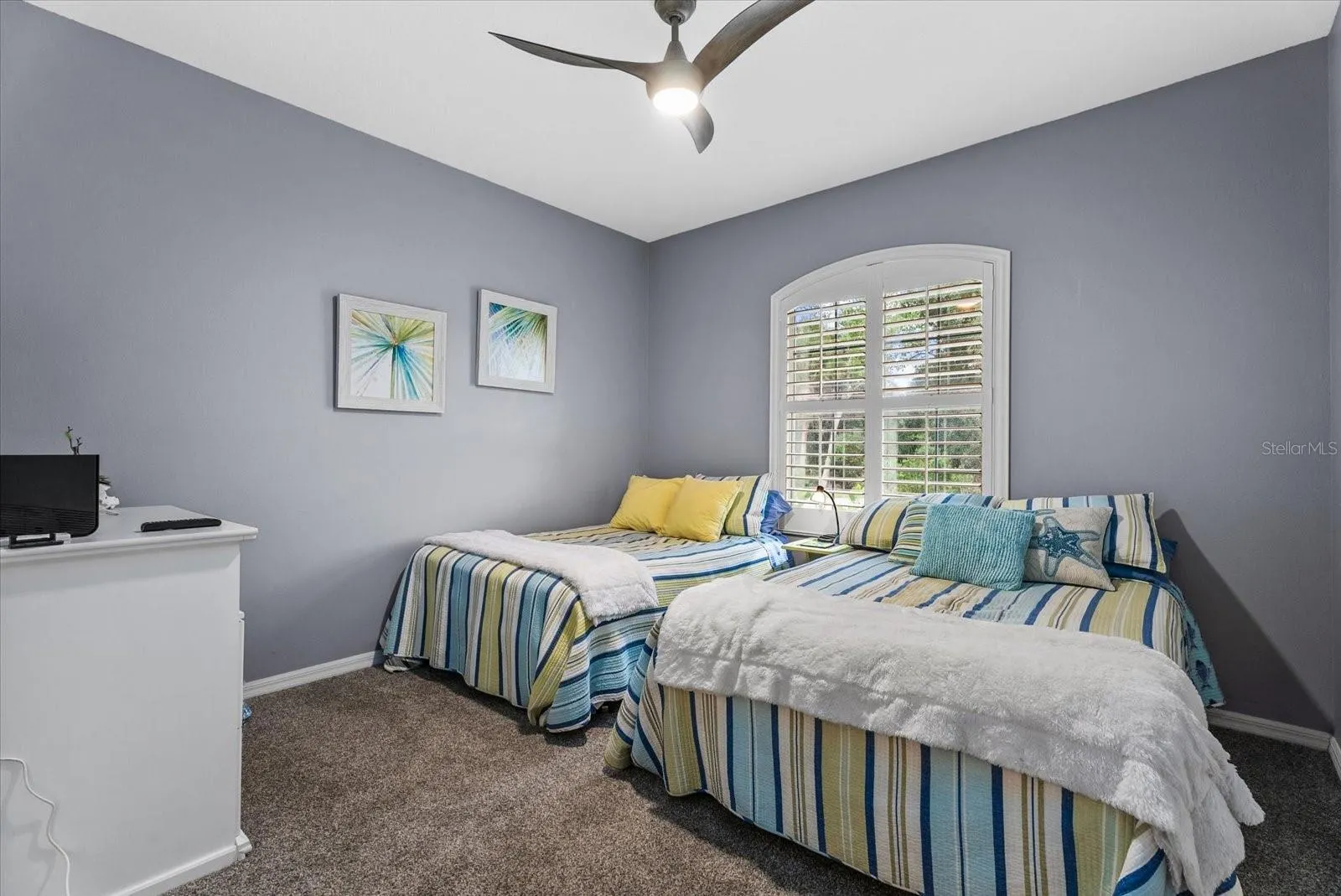 2166 SONOMA DR E