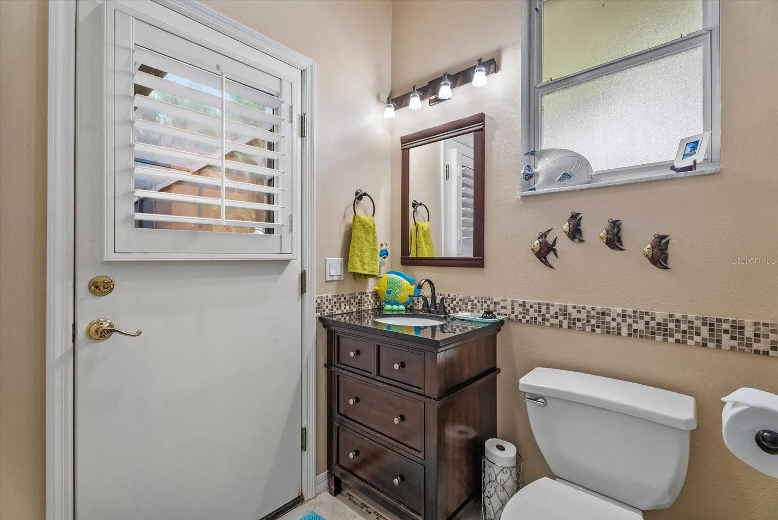 2166 SONOMA DR E