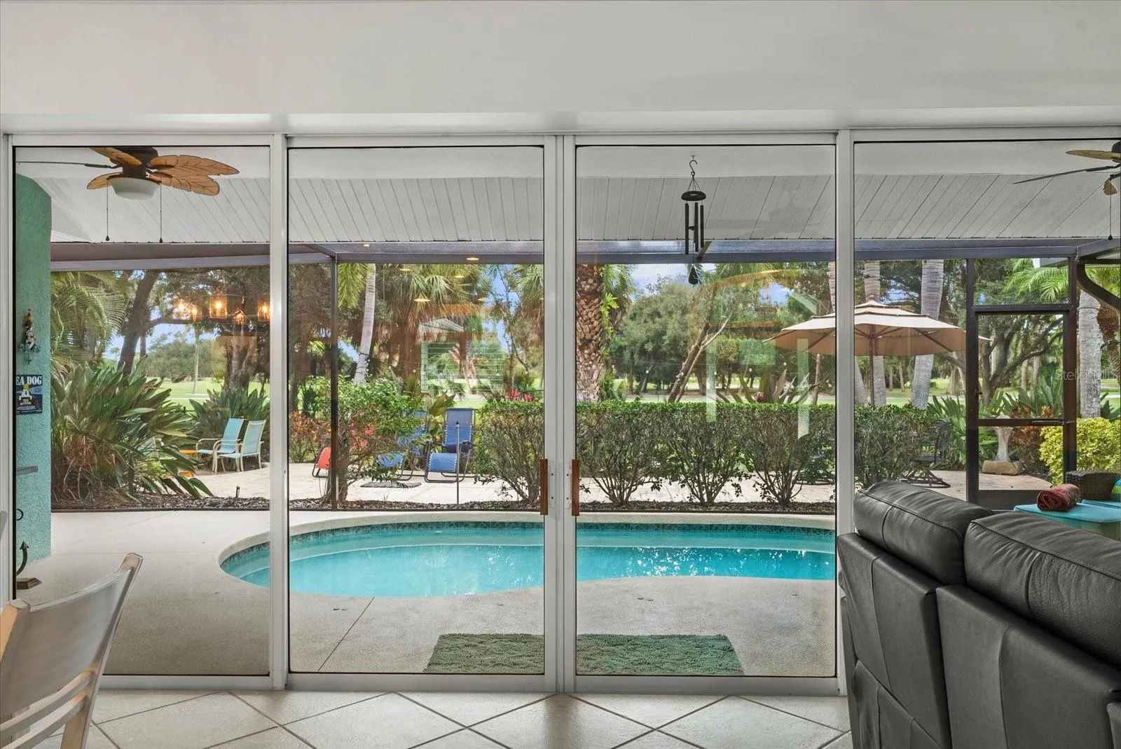 2166 SONOMA DR E
