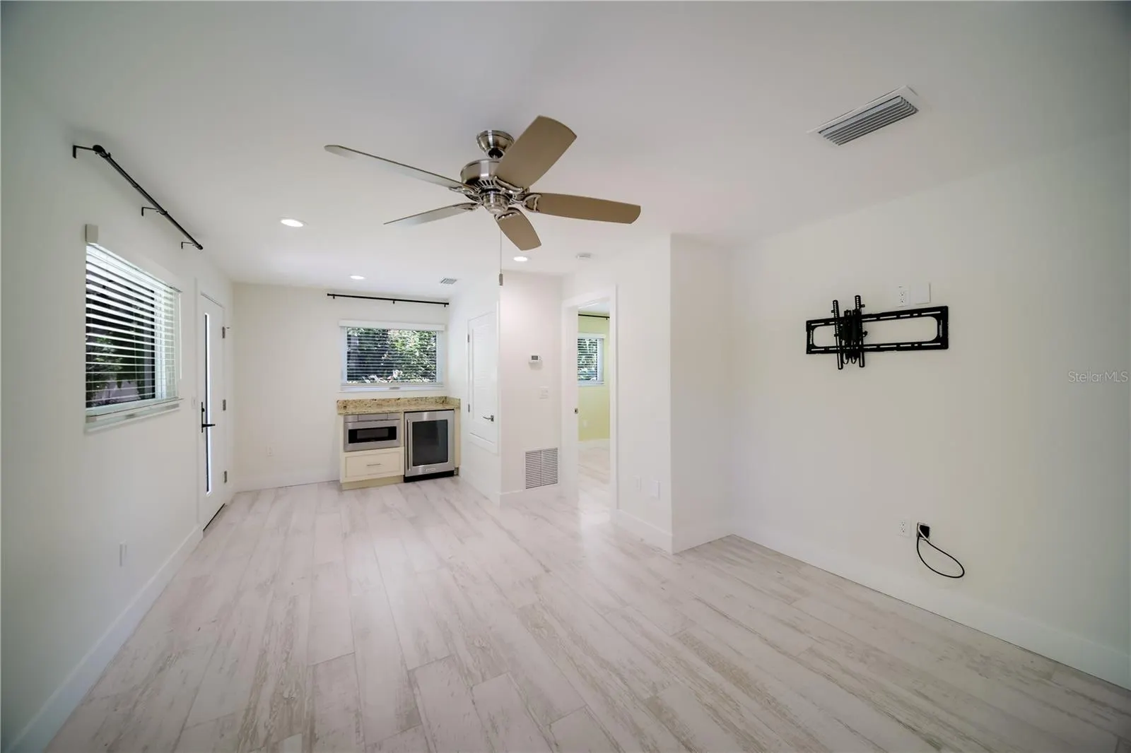 6561 BAYOU HAMMOCK RD