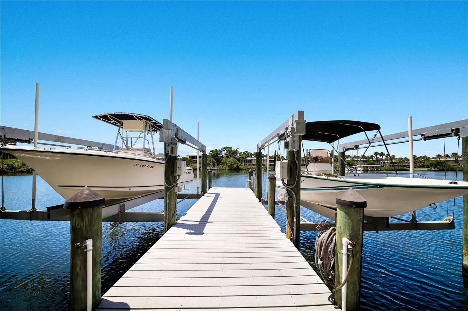 6561 BAYOU HAMMOCK RD