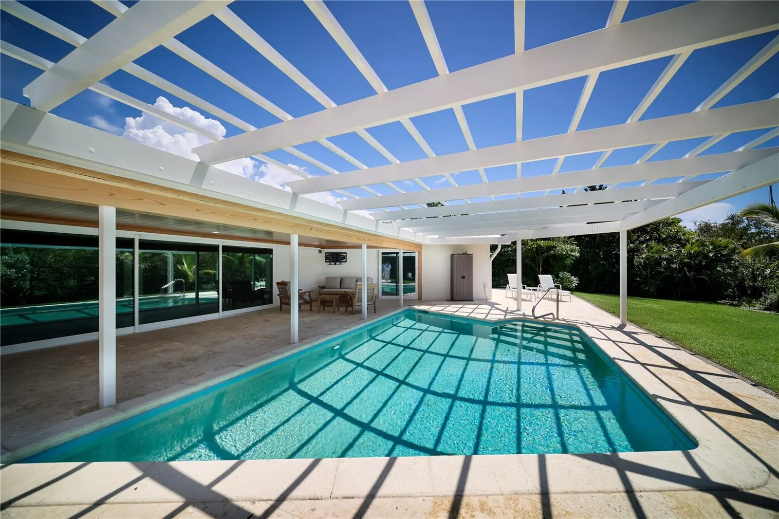 6561 BAYOU HAMMOCK RD