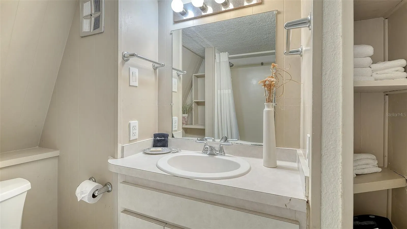 3453 GULF OF MEXICO DR #200 #200