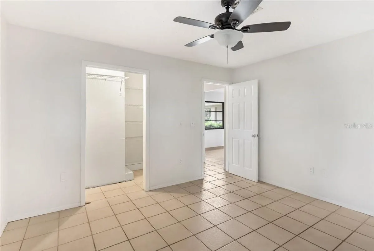 1608 BOB O LINK DR