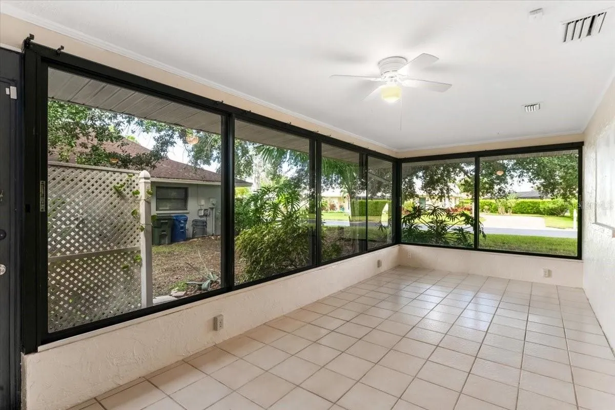 1608 BOB O LINK DR