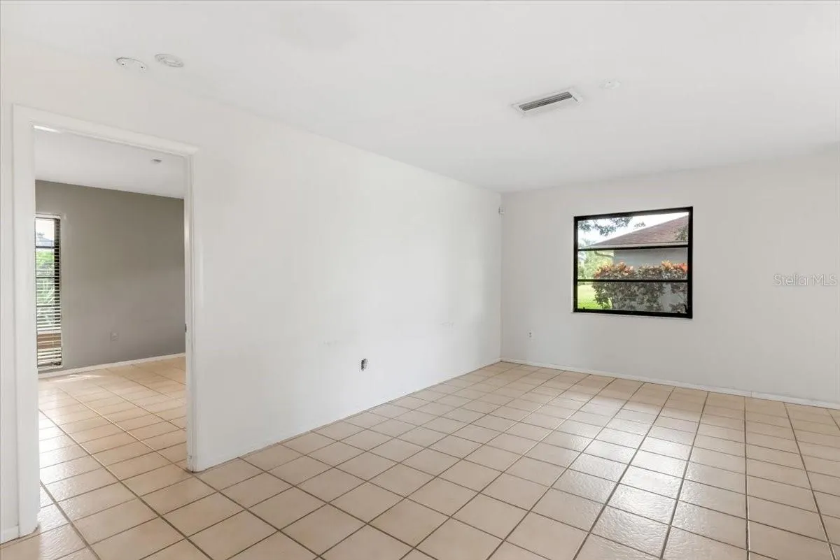 1608 BOB O LINK DR