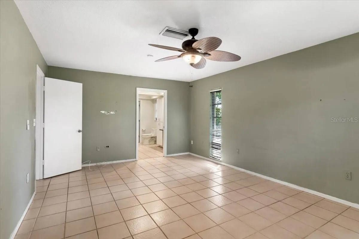 1608 BOB O LINK DR