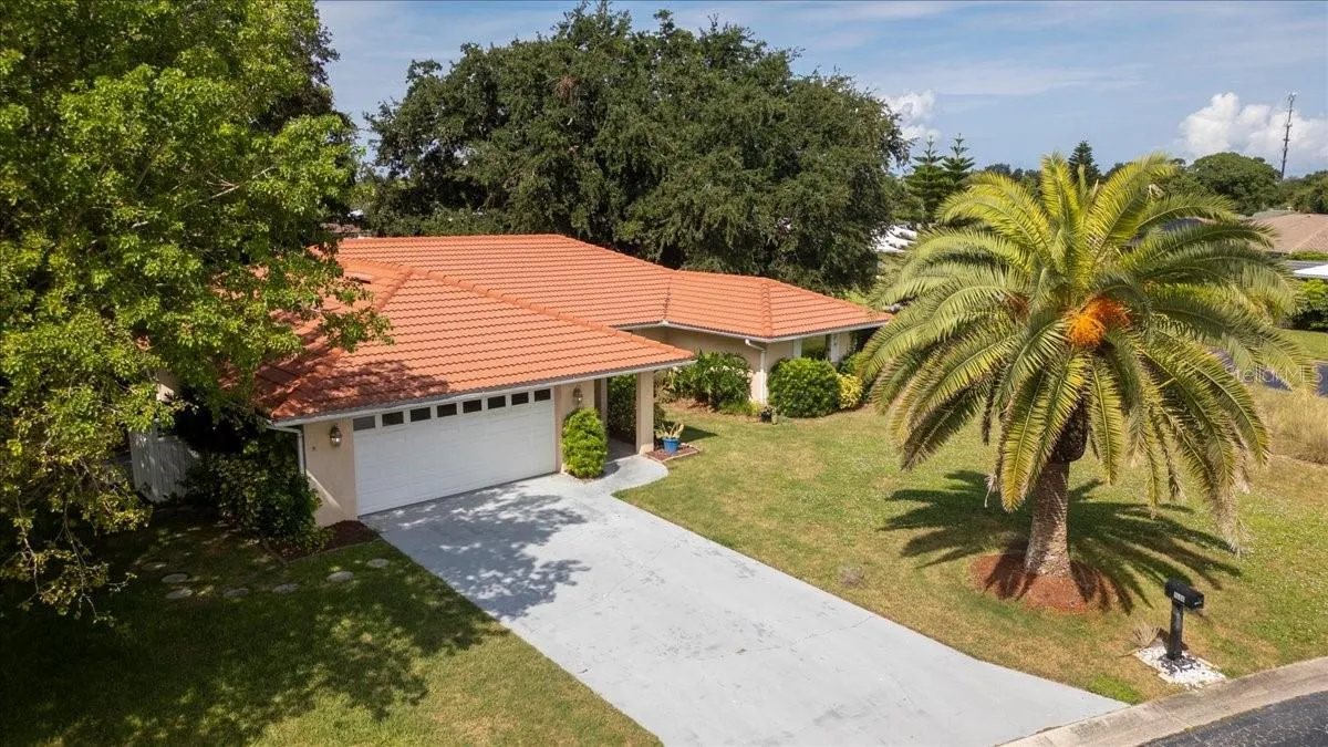 1608 BOB O LINK DR