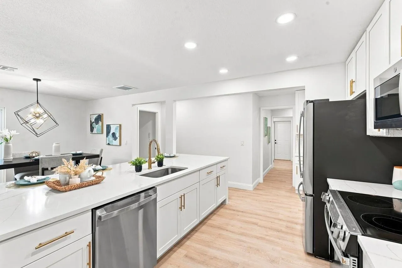 212 GIOTTO DR