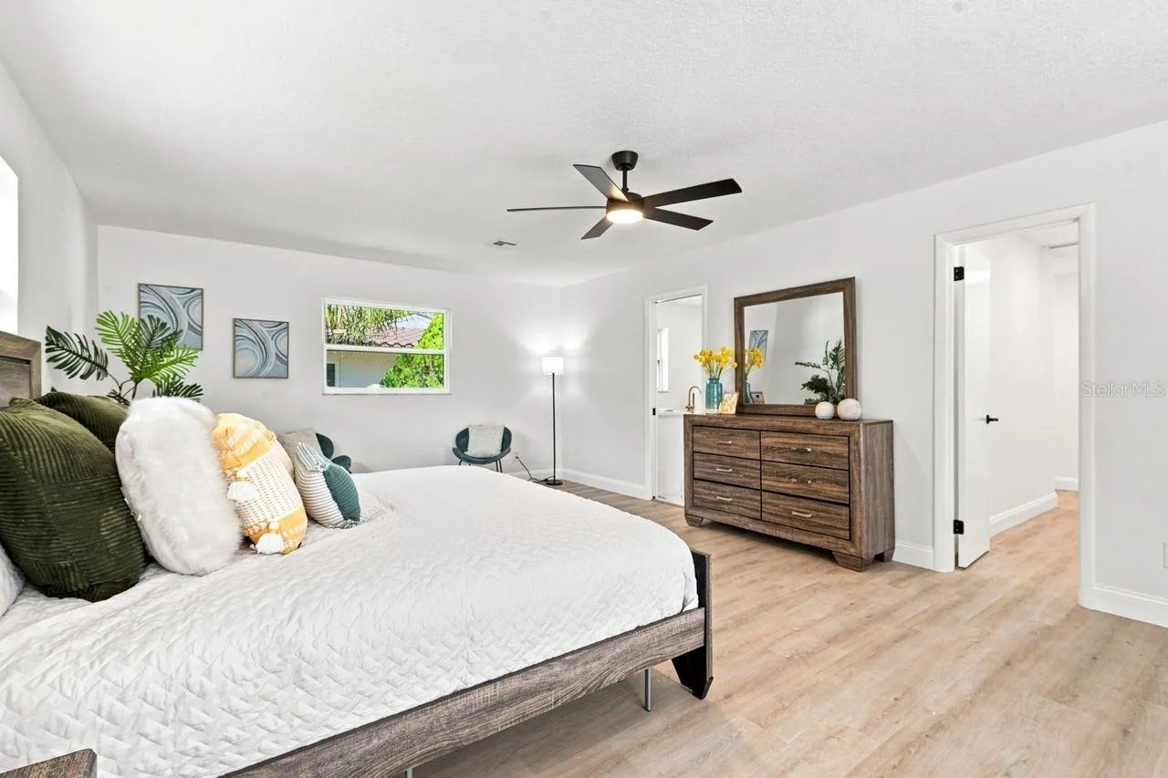212 GIOTTO DR