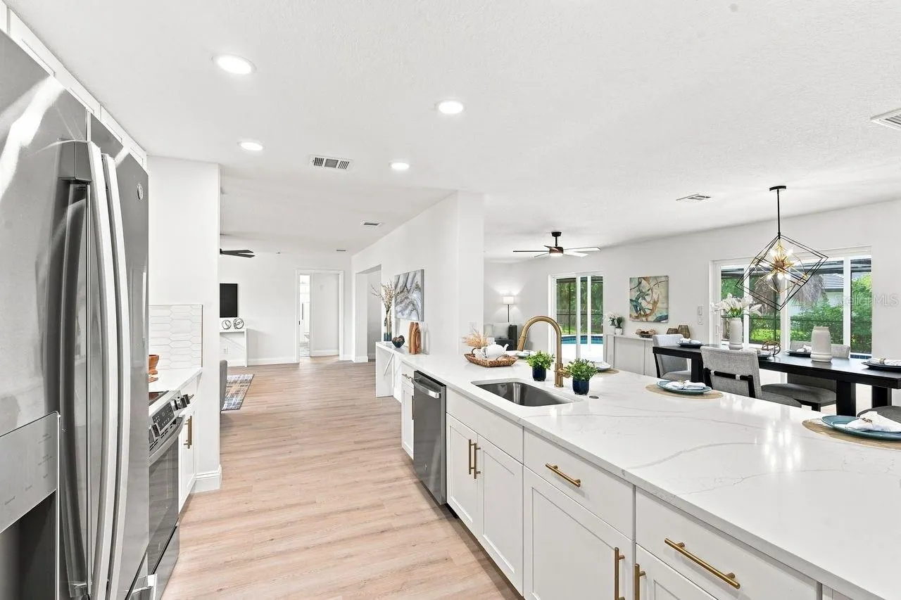 212 GIOTTO DR