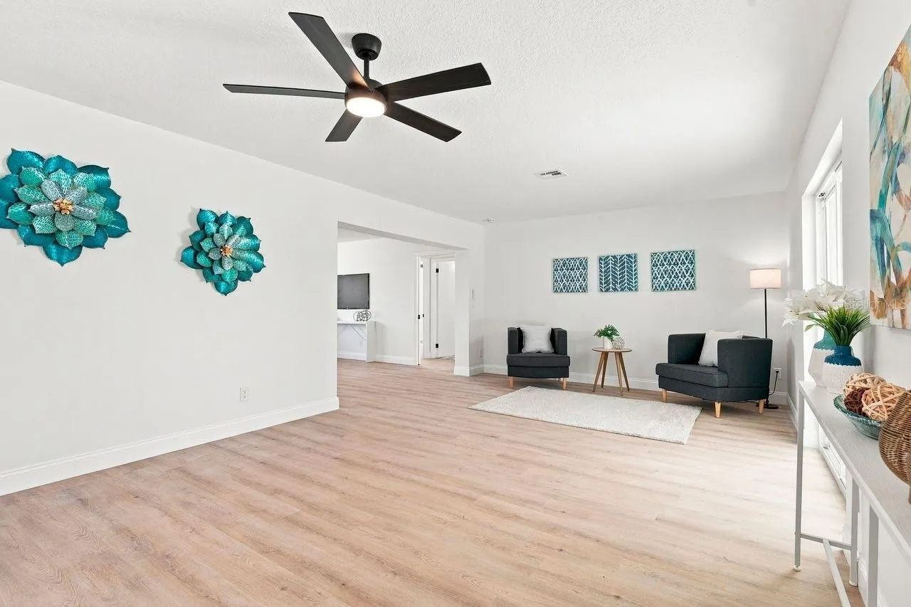 212 GIOTTO DR