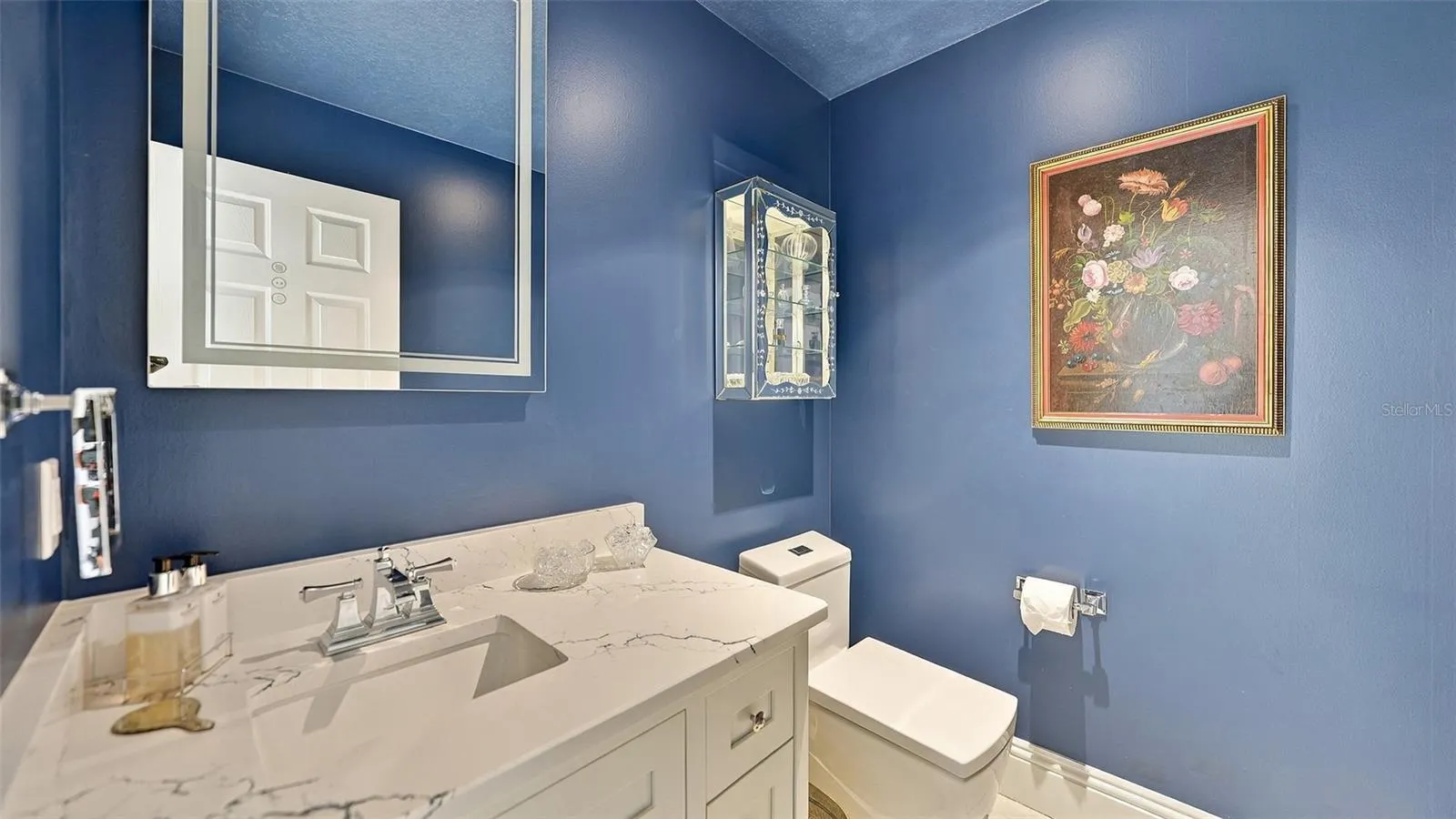 8136 REGENTS CT