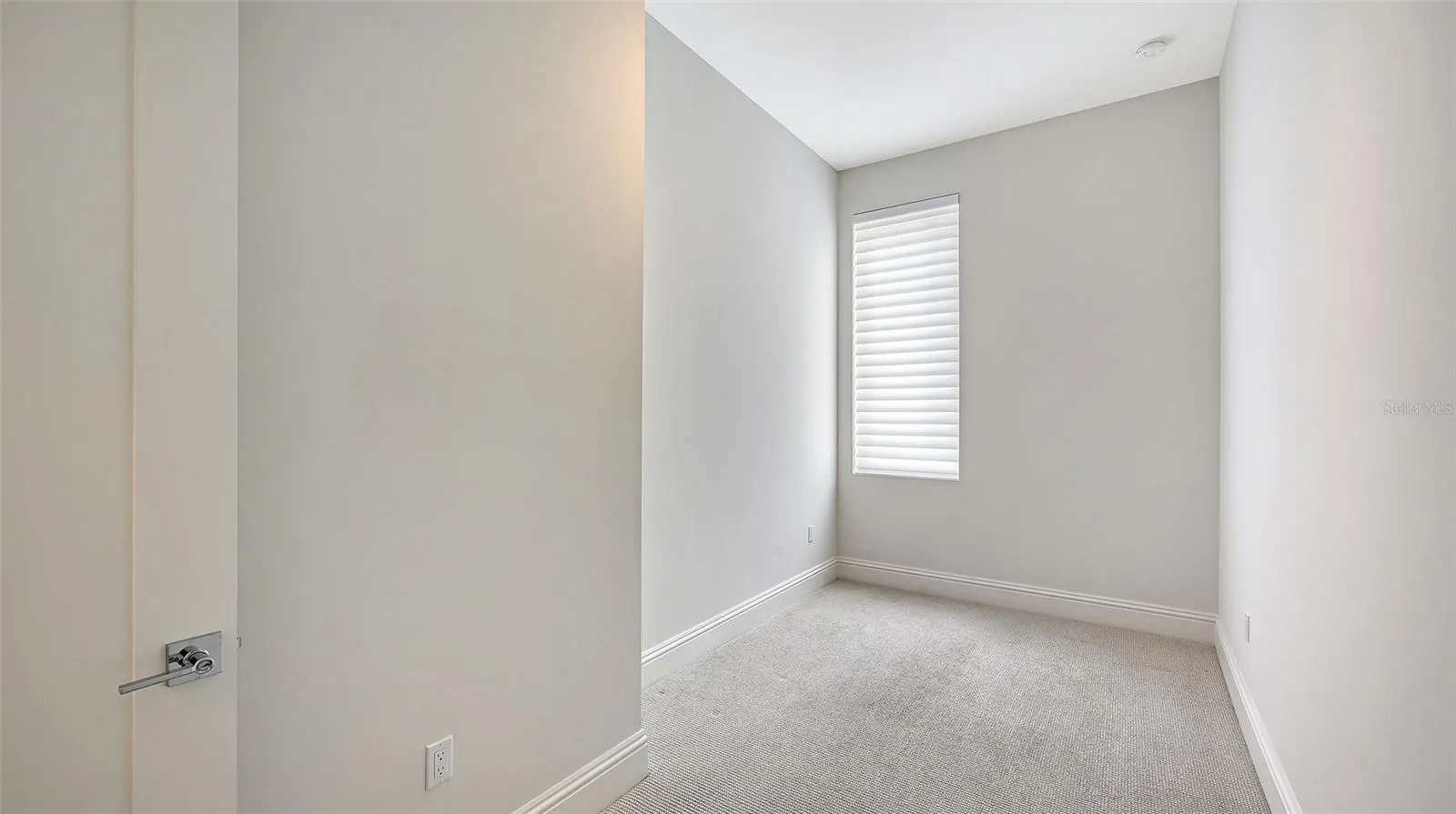 609 GOLDEN GATE PT #301 #301