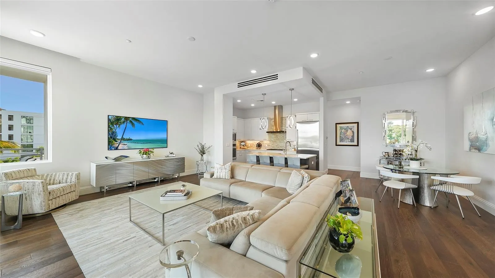 609 GOLDEN GATE PT #301 #301