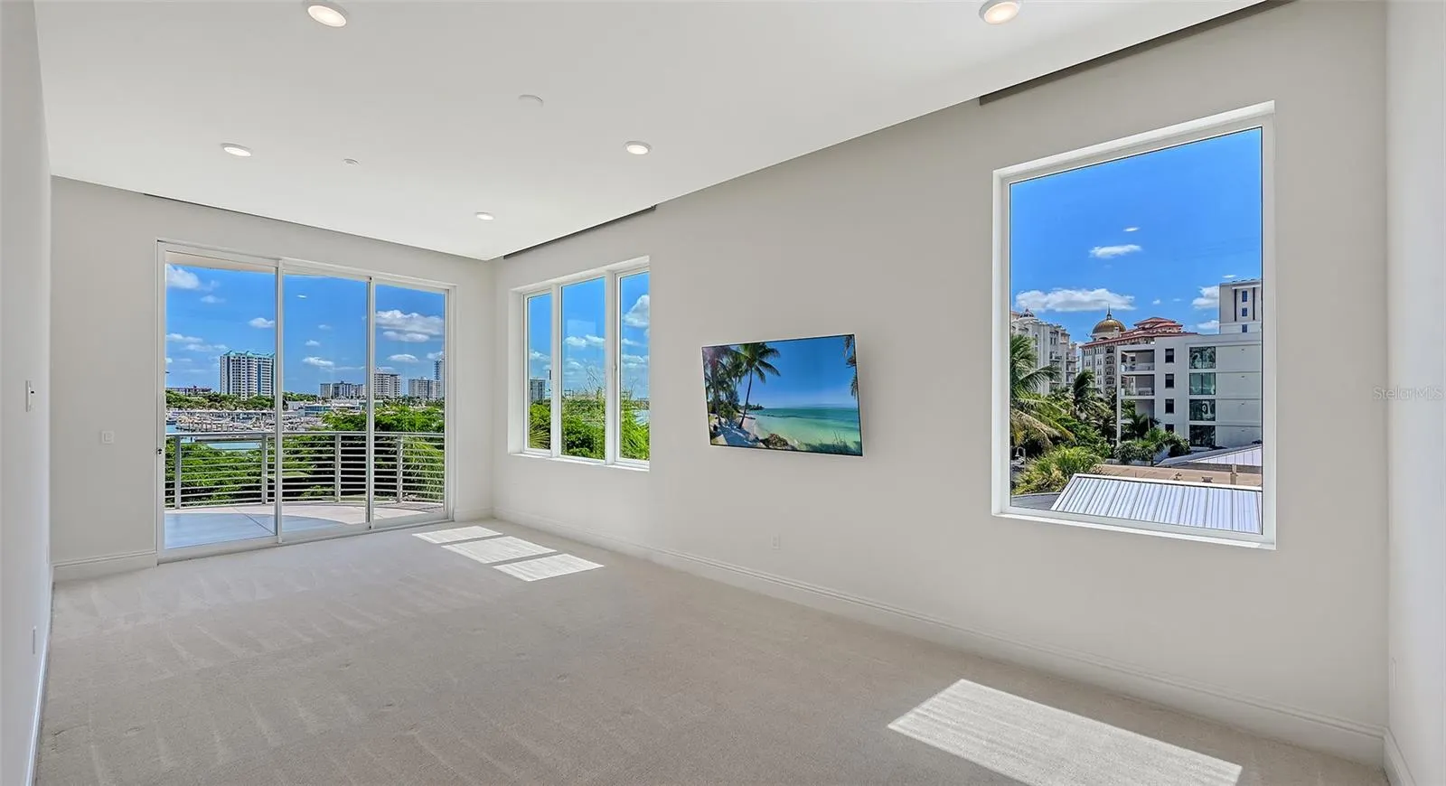 609 GOLDEN GATE PT #301 #301