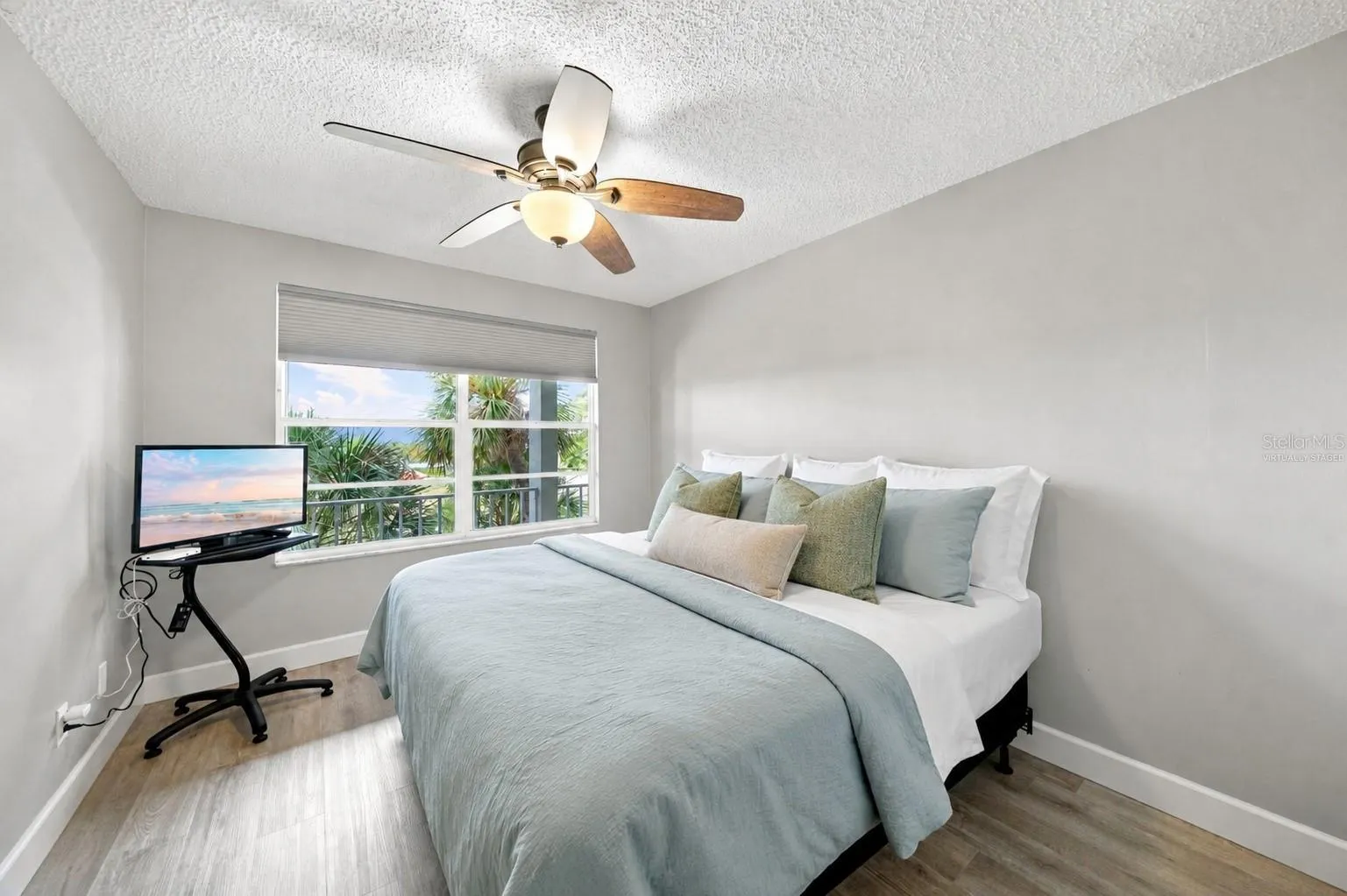 4370 CHATHAM DR #304 #304