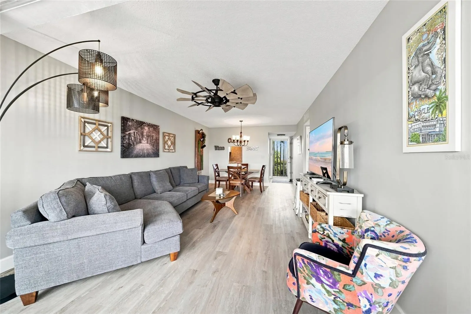 4370 CHATHAM DR #304 #304