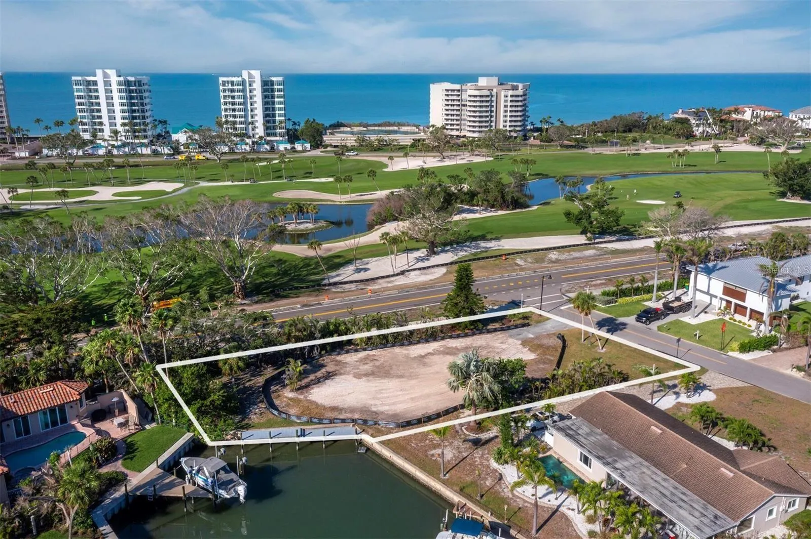 500 OUTRIGGER LN