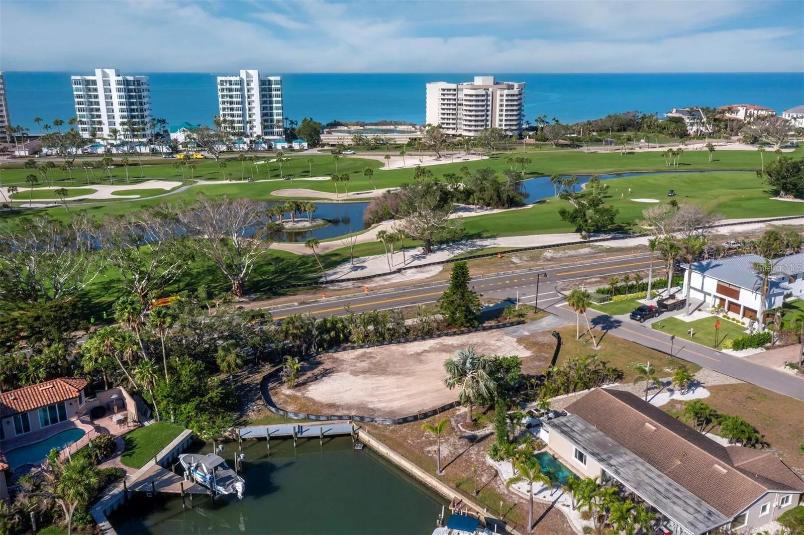 500 OUTRIGGER LN