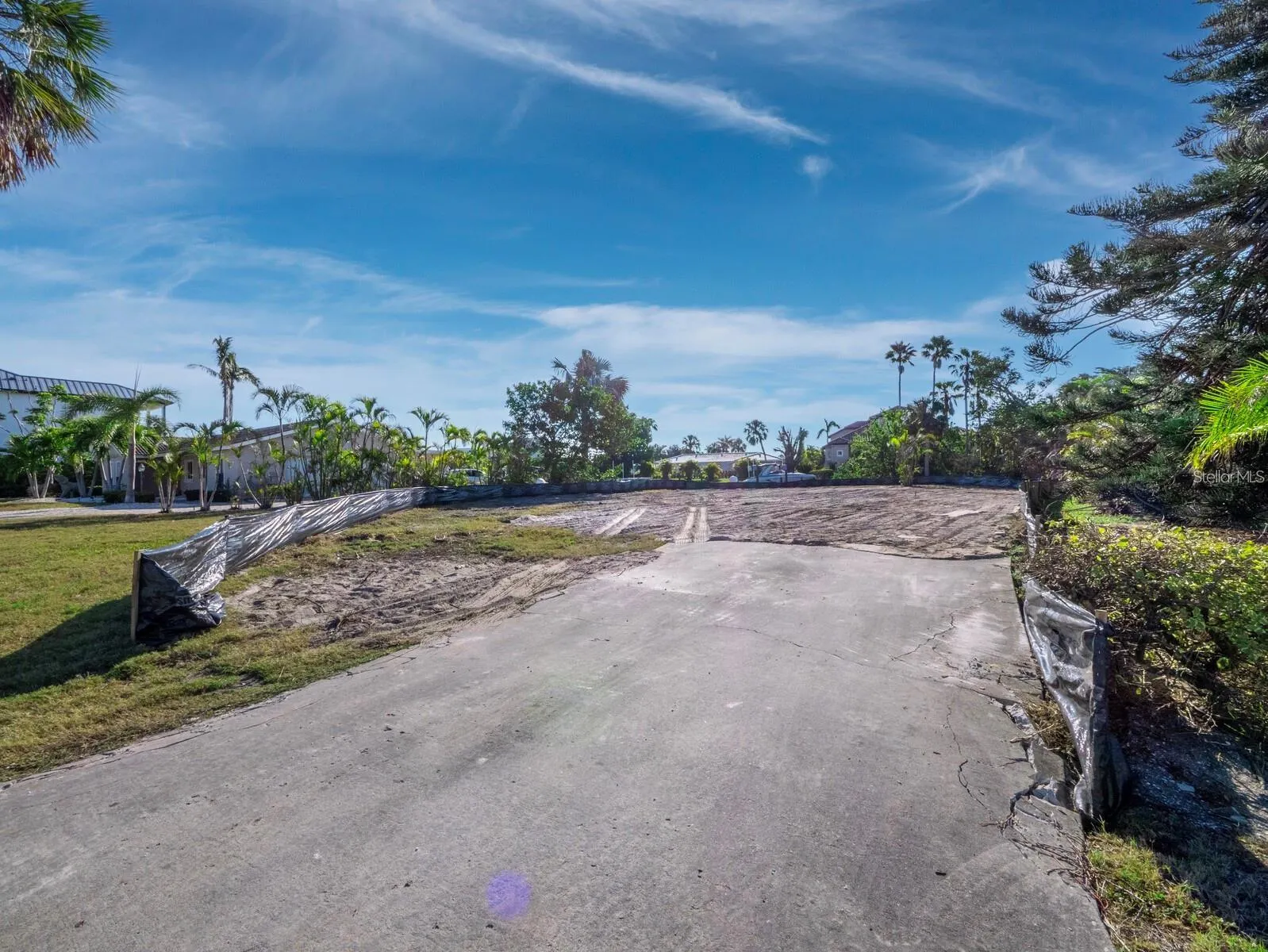 500 OUTRIGGER LN